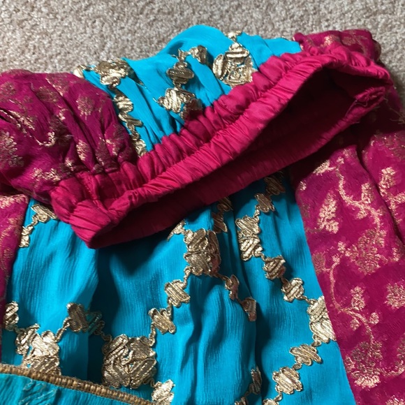 Gorgeous girls’ formal 2 pc outfit - Picture 8 of 15